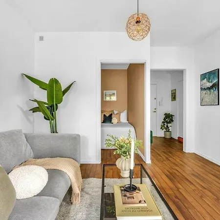 Beautiful At Frogner *